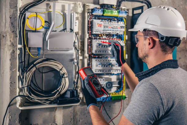 Best Emergency Electrician Near Me  in South Elgin, IL